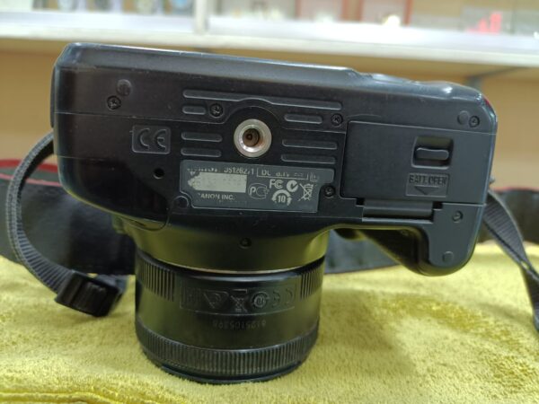 Canon DSLR - Image 5