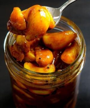 রসুনের আচার