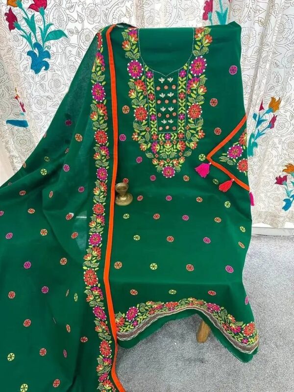 Ladis Cloth